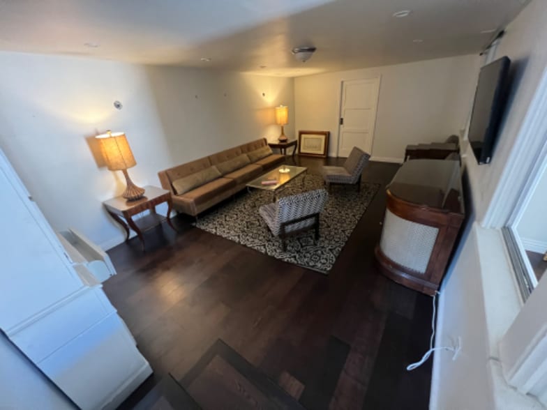 Building Photo - 16529 Normandie Ave