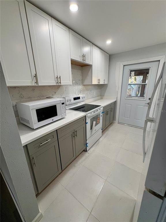 Building Photo - 5401 Hansel Ave