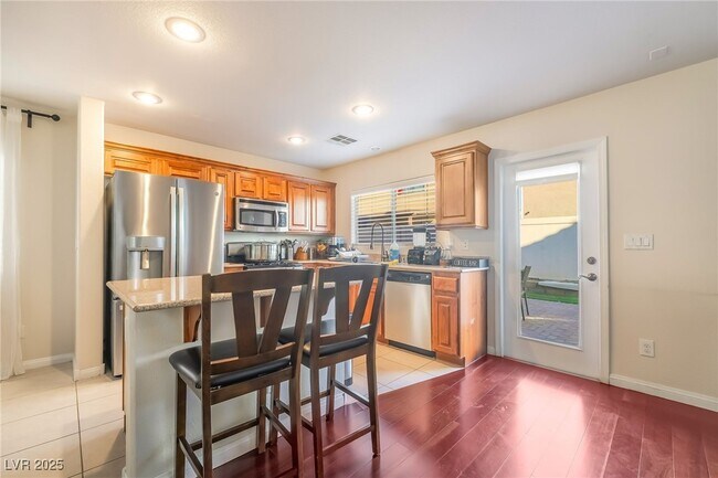 Building Photo - 6496 Chettle House Ln