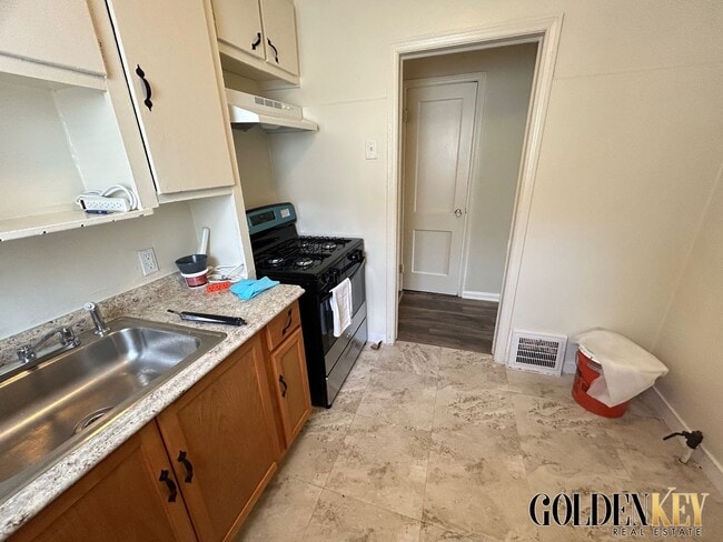 Building Photo - Updated 3 Bedroom Home in Southwest Detroit!