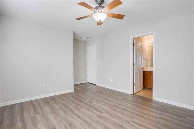 Building Photo - 1200 Charleston Ct
