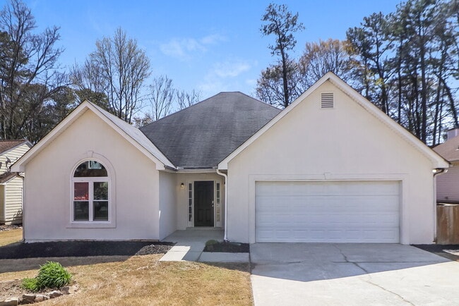 Building Photo - 2950 Northcliff Dr