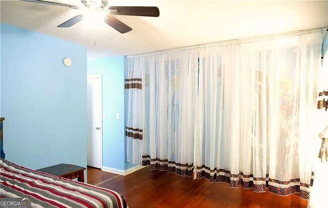 Building Photo - 852 Glynn Oaks Dr