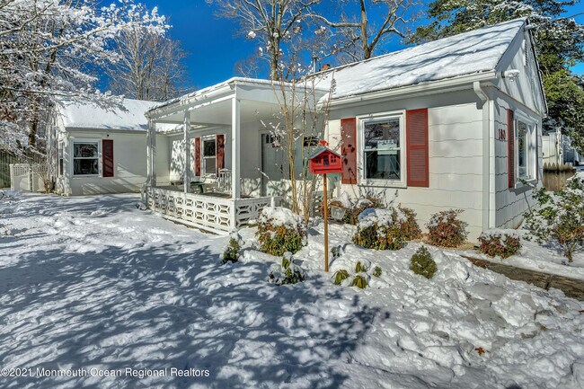 Building Photo - 180 Cliftwood Rd