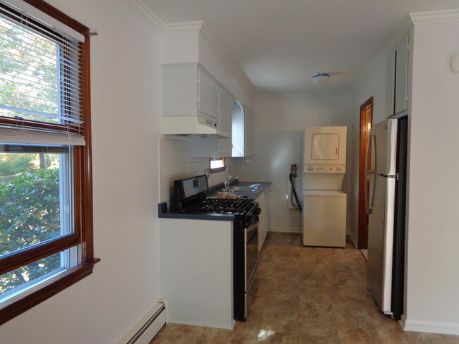 Building Photo - 44 Flat Rock Rd