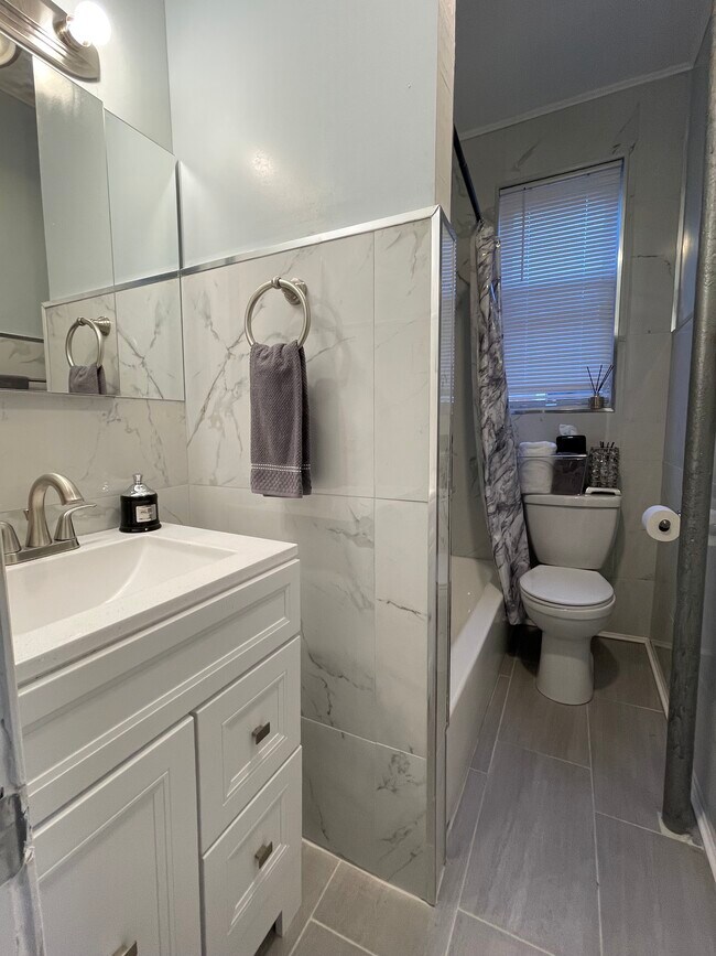 Bathroom - 187 E 91st St