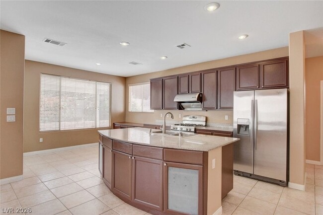 Building Photo - 339 Falcons Fire Ave