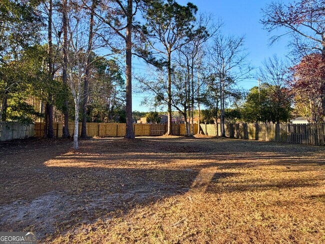 Building Photo - 1200 Sussex Pl