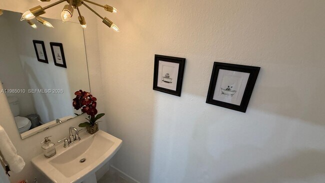 Building Photo - 440 NE 4th Terrace