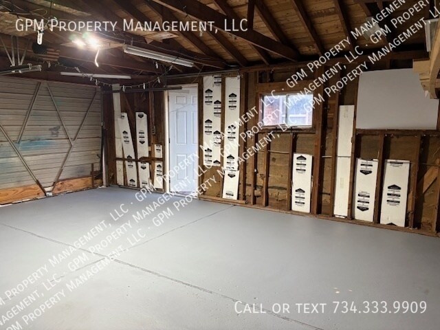 Building Photo - 6104 Yale St