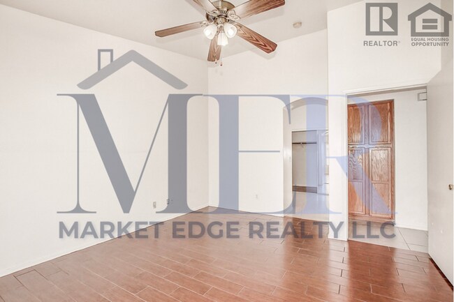 Building Photo - 3Bed/2Bath House at Buckeye/75th Ave! $399 MOVE-IN SPECIAL! Move-In Ready on 2/5/2026-All Tile Floor