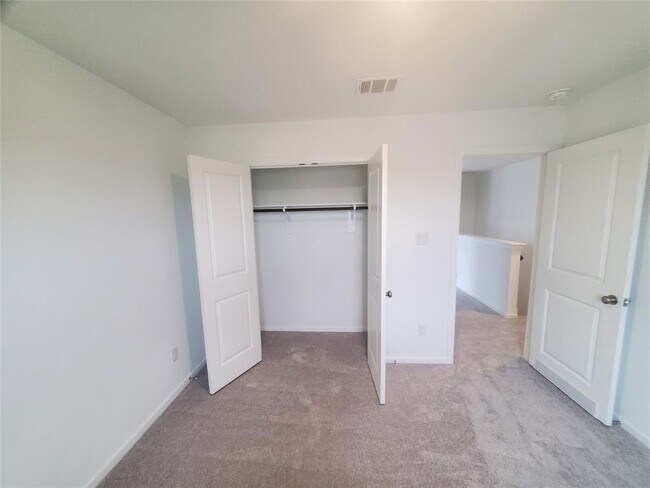 Building Photo - 3115 Savannah Rose Dr