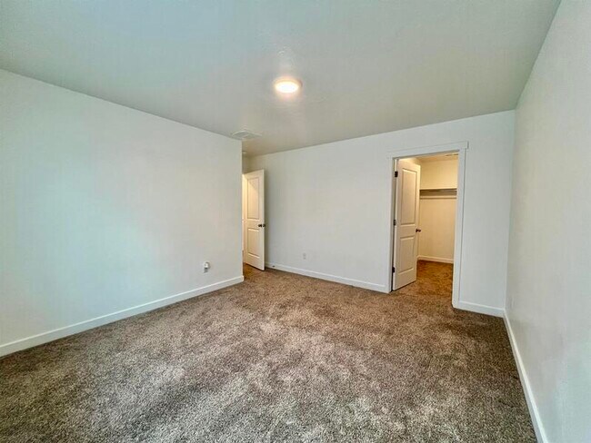 Building Photo - 8593 W Meadow Bank Wy
