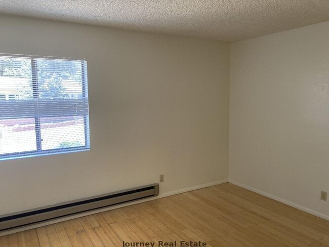 Building Photo - 333 W Leroux St