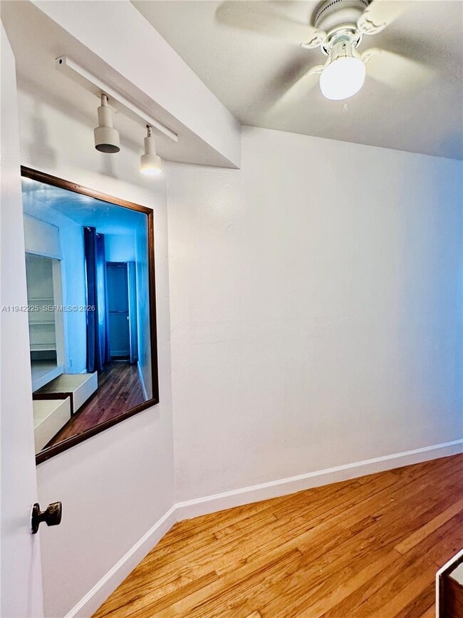 Building Photo - 1180 SW 22nd Terrace