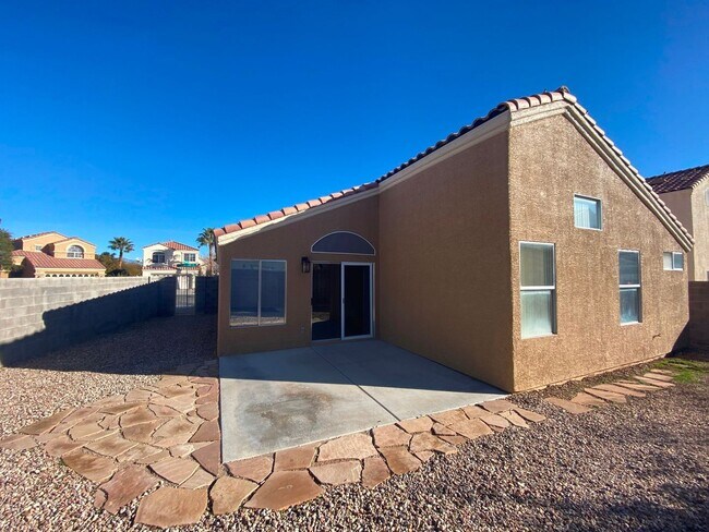 Building Photo - 8029 Sierra Largo Dr