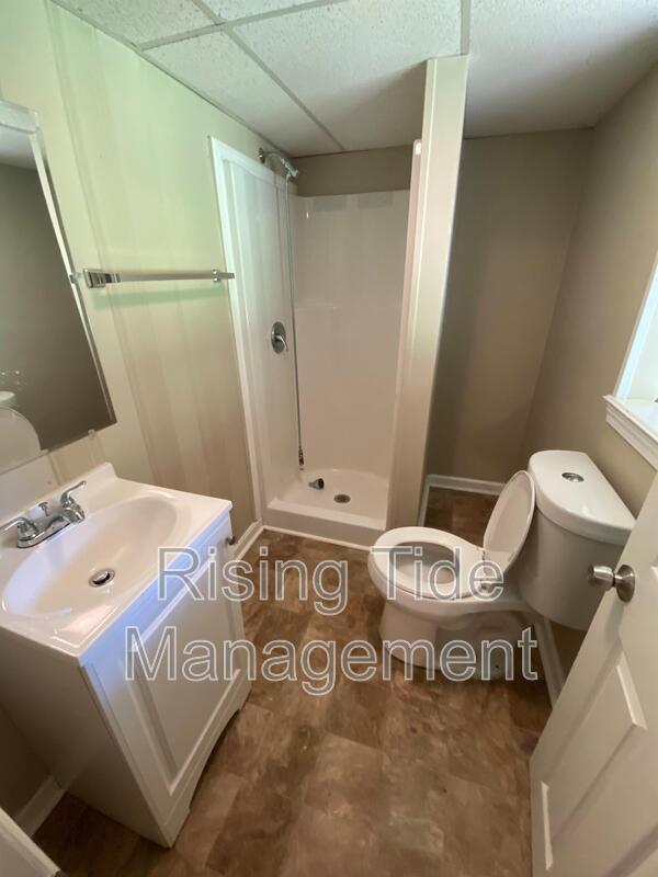 Building Photo - 537 Camellia Rd