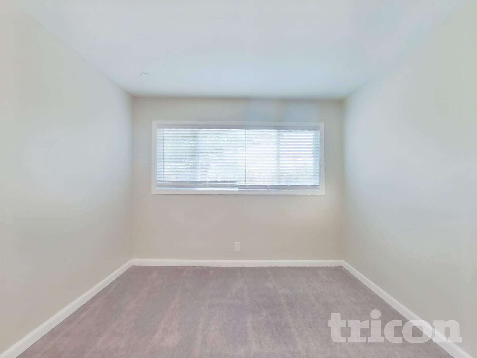 Building Photo - 378 Acacia St