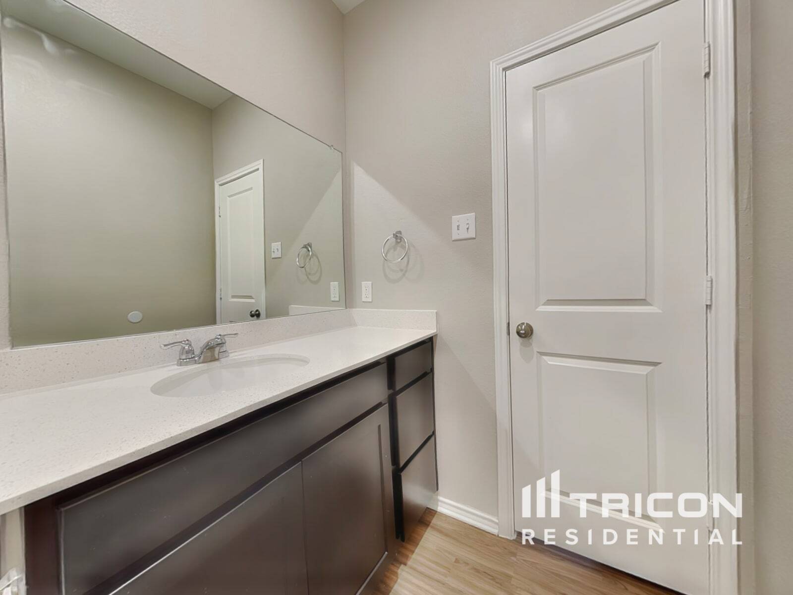 Building Photo - 217 Mica Trl