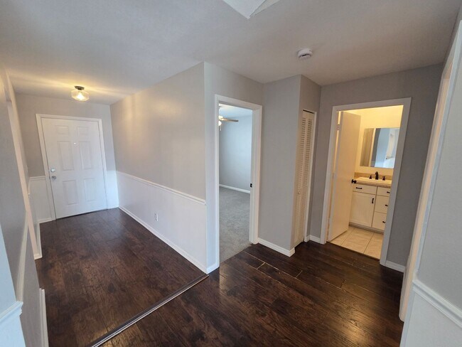 Building Photo - 1357 Churchill Cir