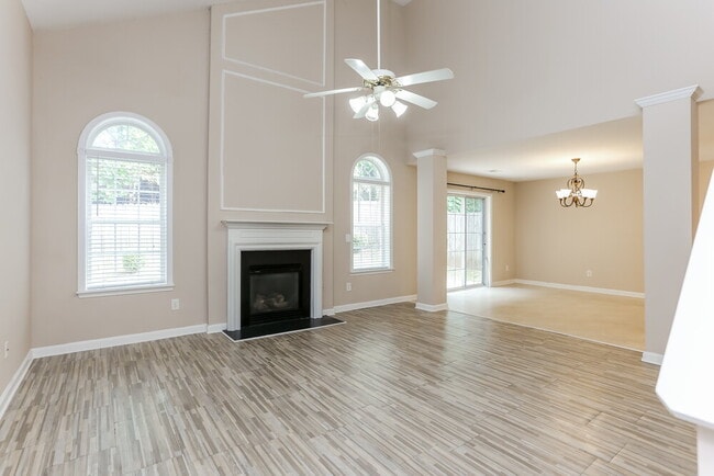 Building Photo - 47 Highland Falls Dr