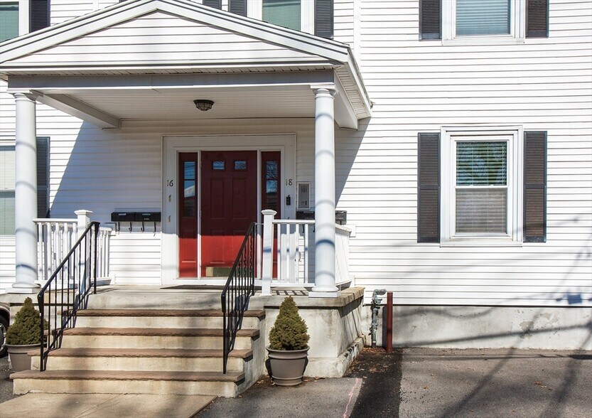 Primary Photo - 10 Hunt St