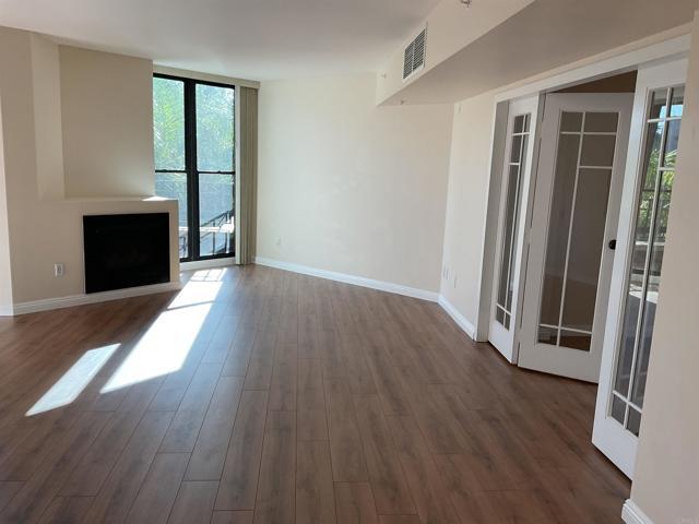 Building Photo - 500 W Harbor Dr