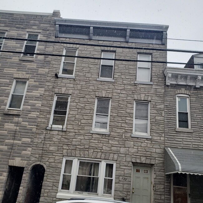 Building Photo - 522 N 10th St