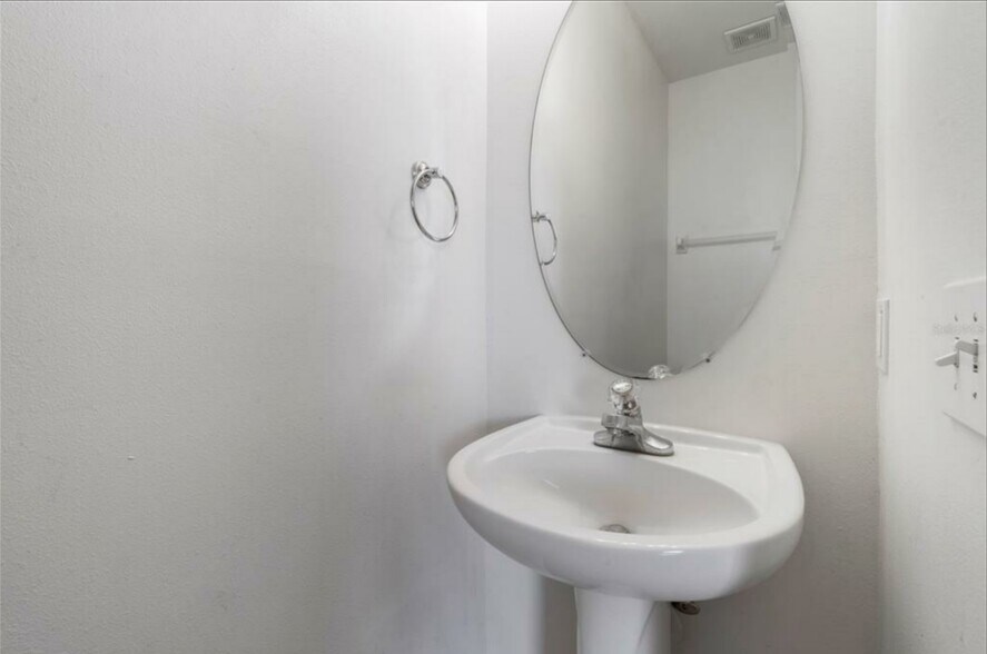 Half bath - 3310 Broken Bow Dr