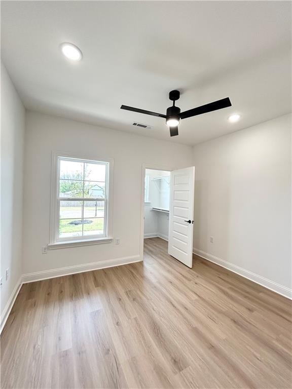 Building Photo - 10 Briscoe Ln