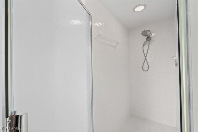 Building Photo - 25570 Fairway Dunes Ct