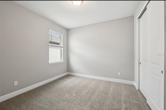 Building Photo - 1205 Pampus Dr