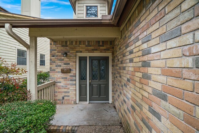 Building Photo - 2208 Indian Trail