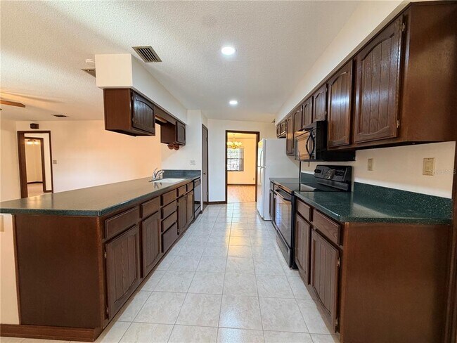 Building Photo - 35324 Blanton Rd