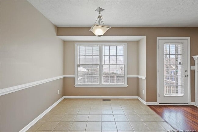 Primary Photo - 7132 Summerlin Dr
