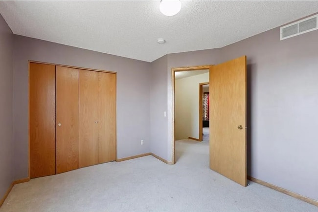 Building Photo - 2142 Groveland Way