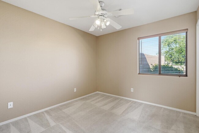 Building Photo - 5339 W Kaler Cir