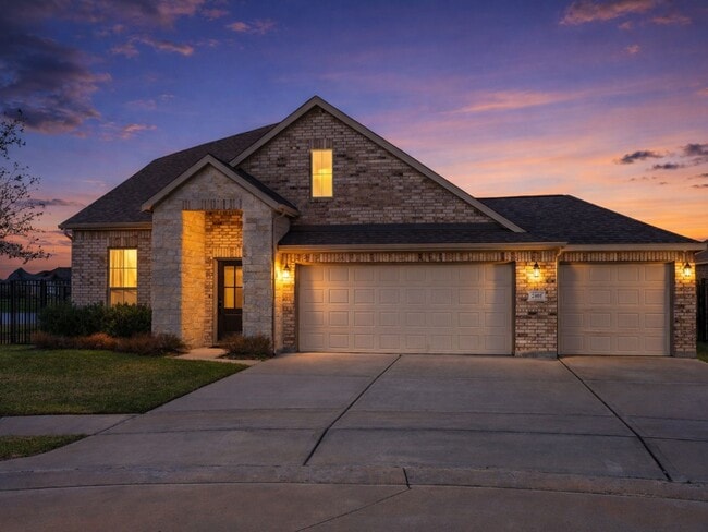 Building Photo - 2405 Arbor Edge Crossing