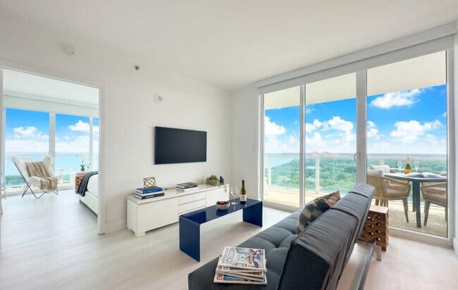 Building Photo - 2889 McFarlane Rd