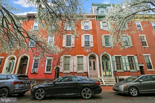 Building Photo - 1720 Wallace St