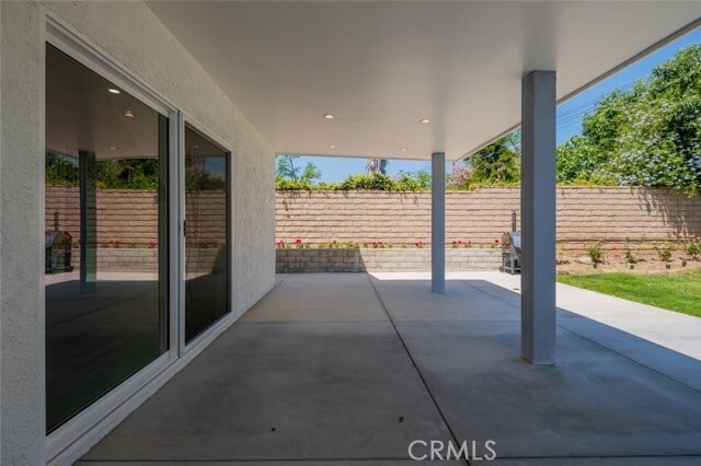 Building Photo - 10946 Etiwanda Ave