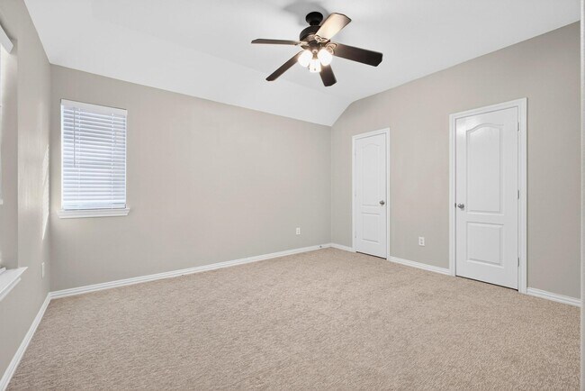 Building Photo - 6272 N Fawnlake Dr