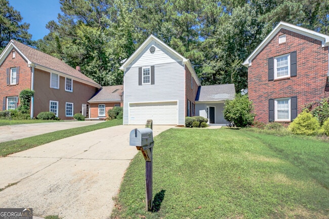Building Photo - 569 N Fairfield Dr