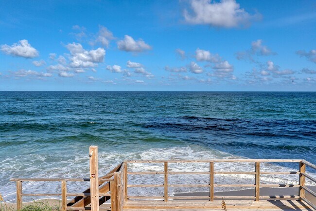 Building Photo - 5060 N Ocean Dr