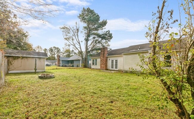 Building Photo - 2456 Saddleridge Dr