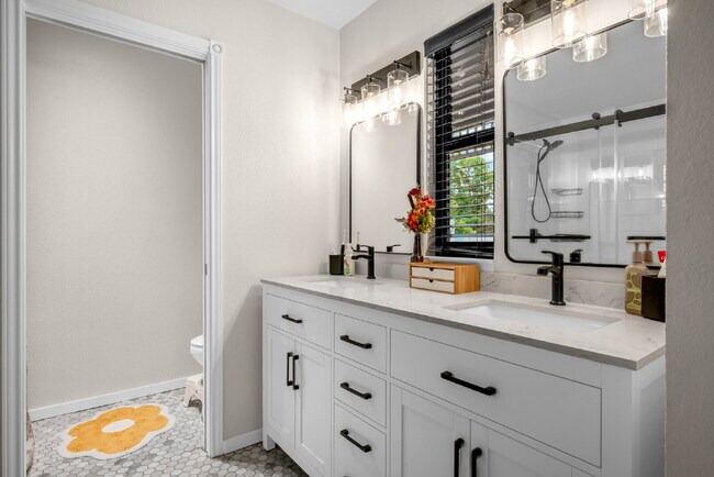 Building Photo - 6 month lease available now through March 2027