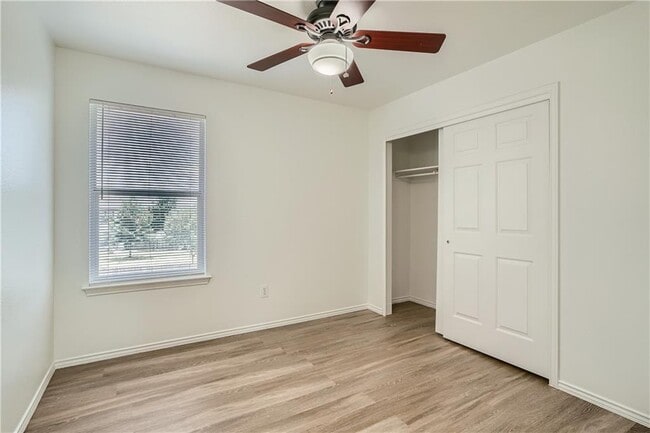 Building Photo - 1105 Fox Sparrow Cove