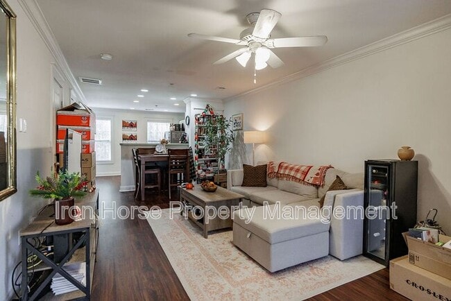 Building Photo - 1035 Barnett Shoals Rd