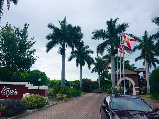 Building Photo - 10263 Gandy Blvd N