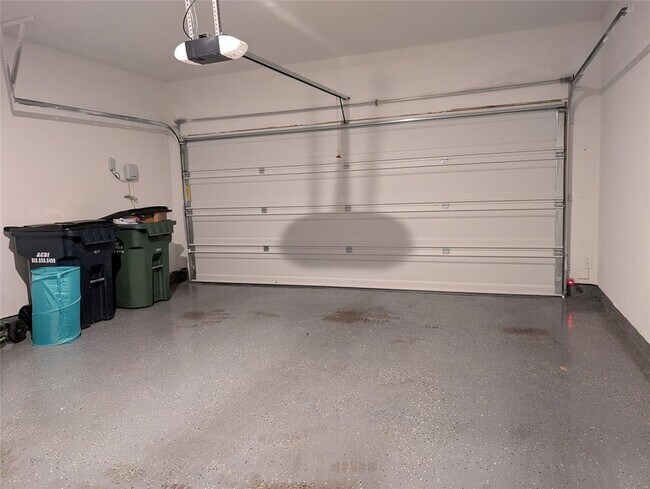 Building Photo - 2624 Franciscana Way